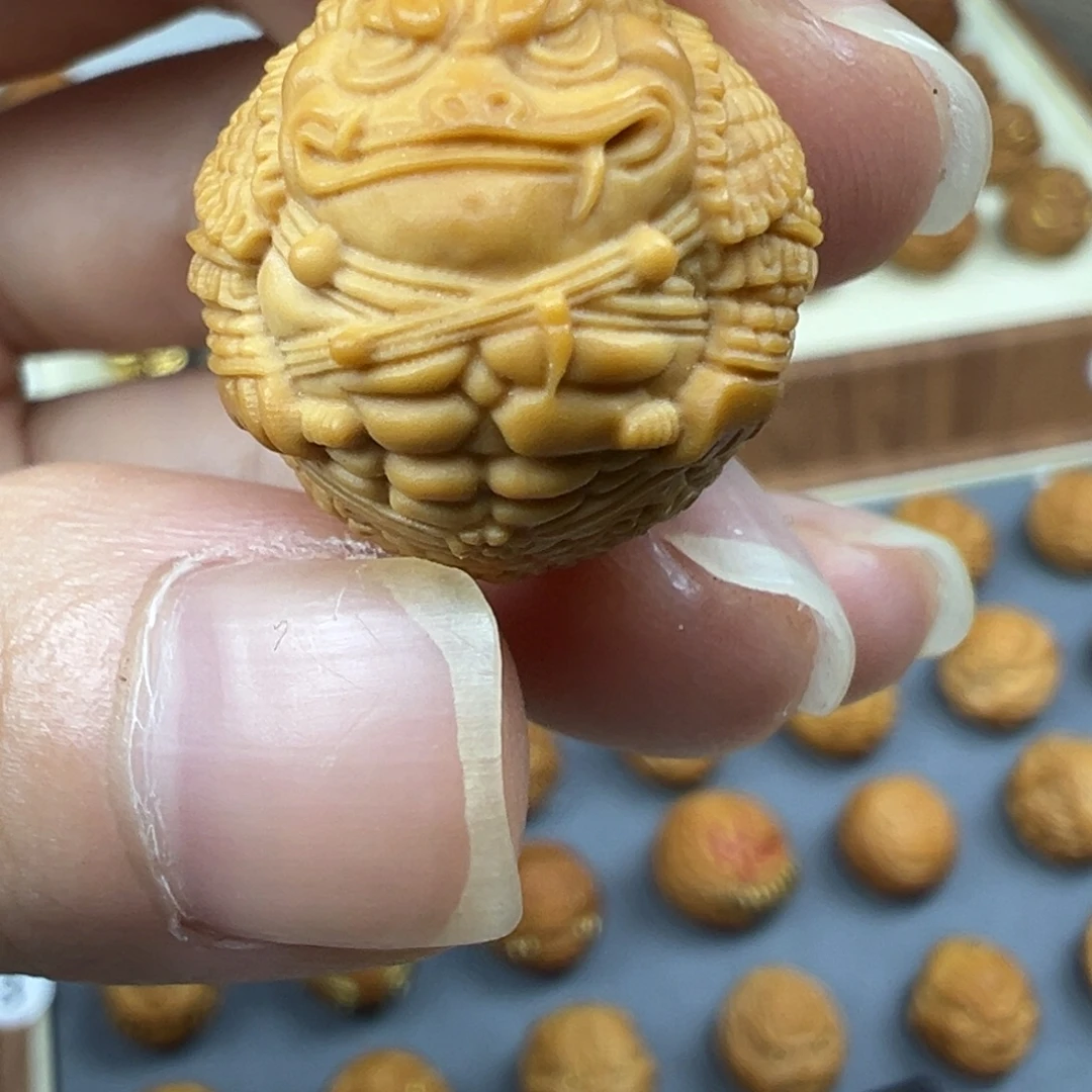 猴头核桃吊坠凯武金蟾