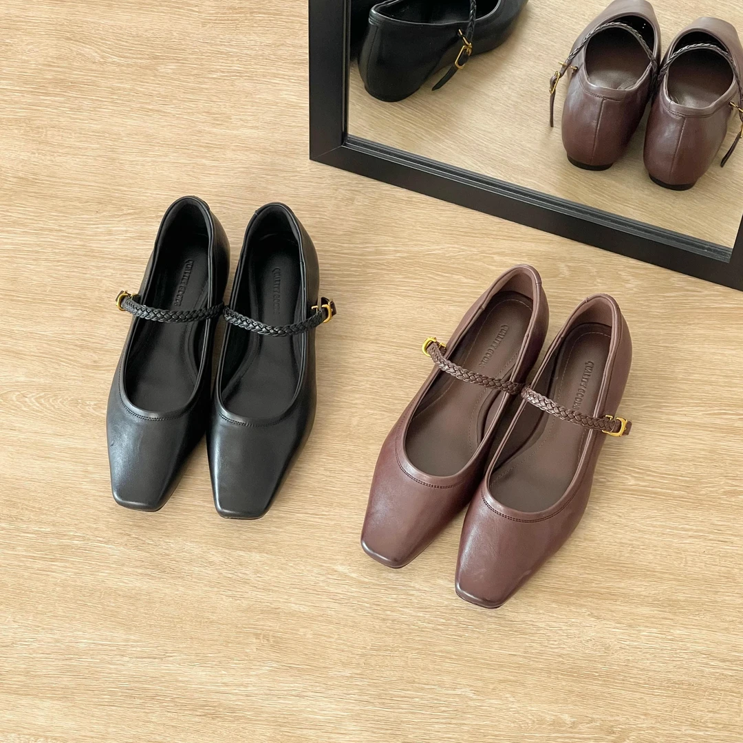 HUSSLOVE 头层牛皮·跟高3CM·法式优雅方头内增高编织一字带单鞋女