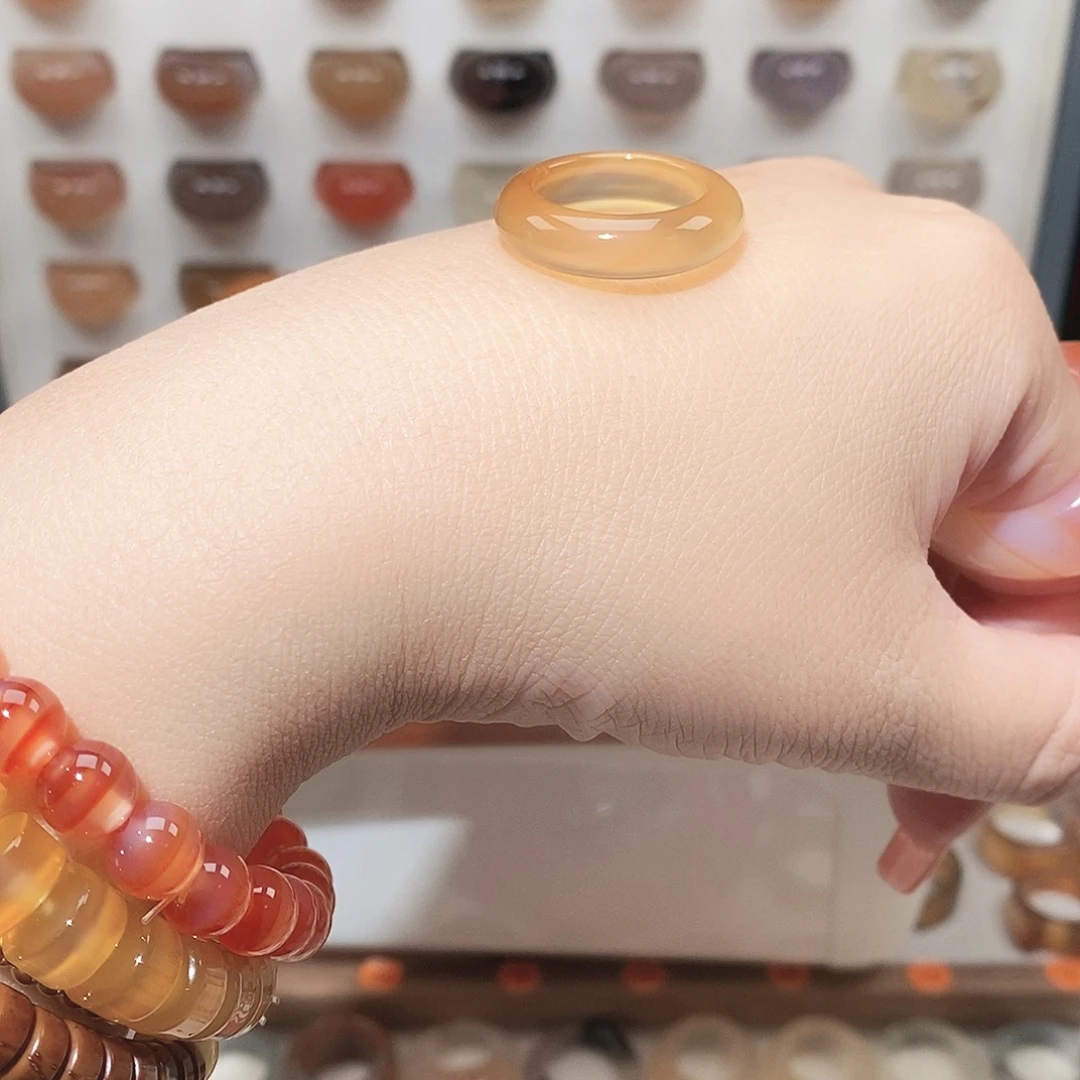 宫***美玛瑙/玉髓未镶嵌戒指港15