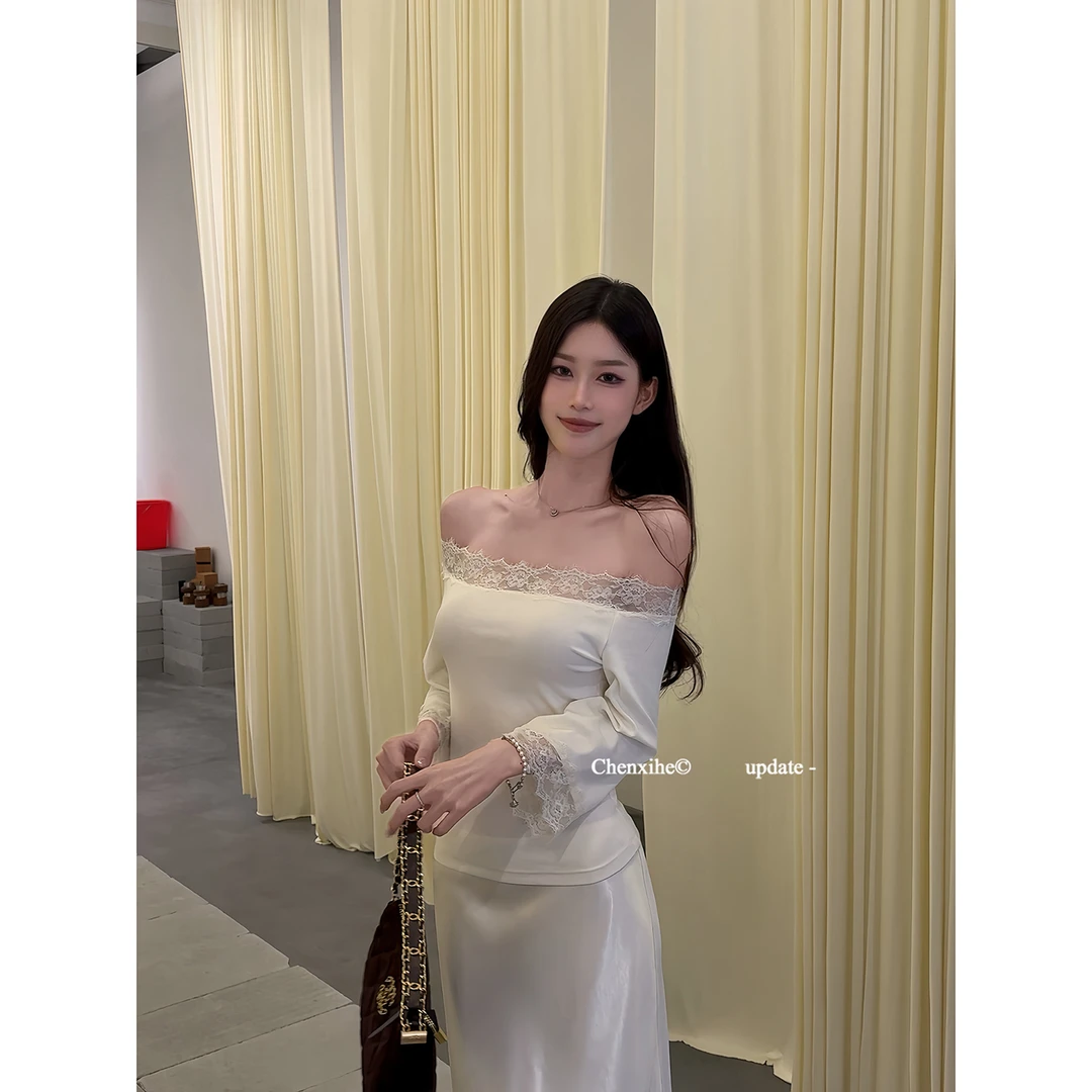 何晨曦 蕾丝一字肩针织打底衫秋气质弹力显瘦露肩长袖上衣 X0009C