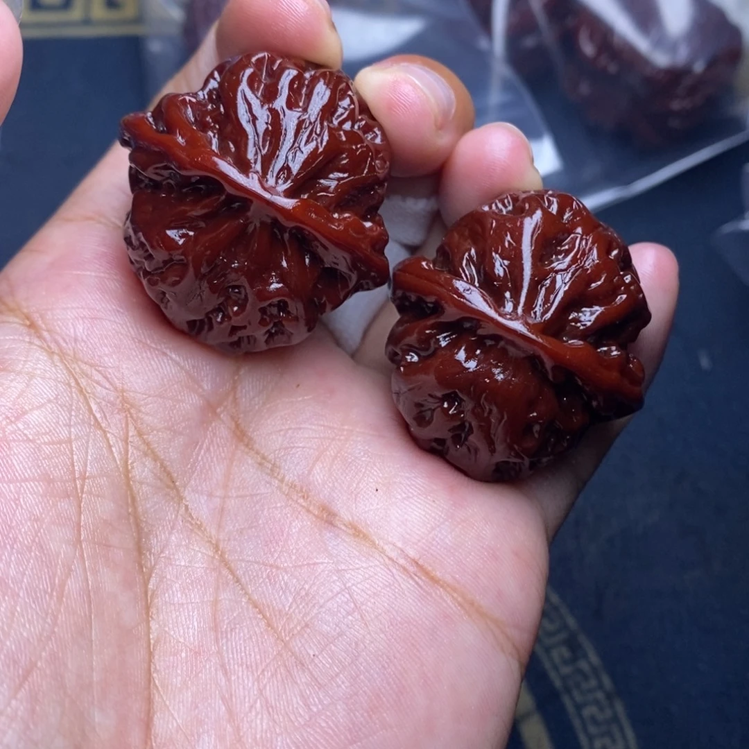 文玩核桃吊坠苹果35