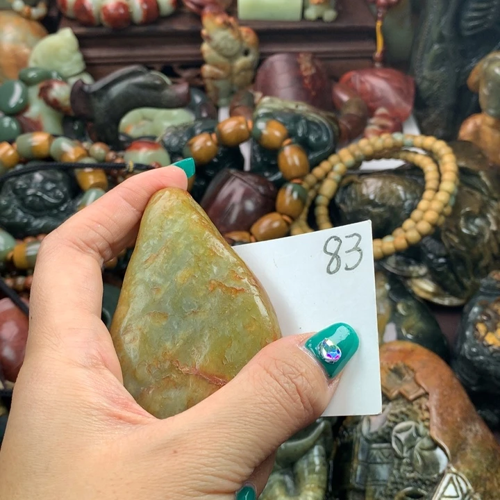 岫岩河磨玉（透闪石质玉）把件未镶嵌