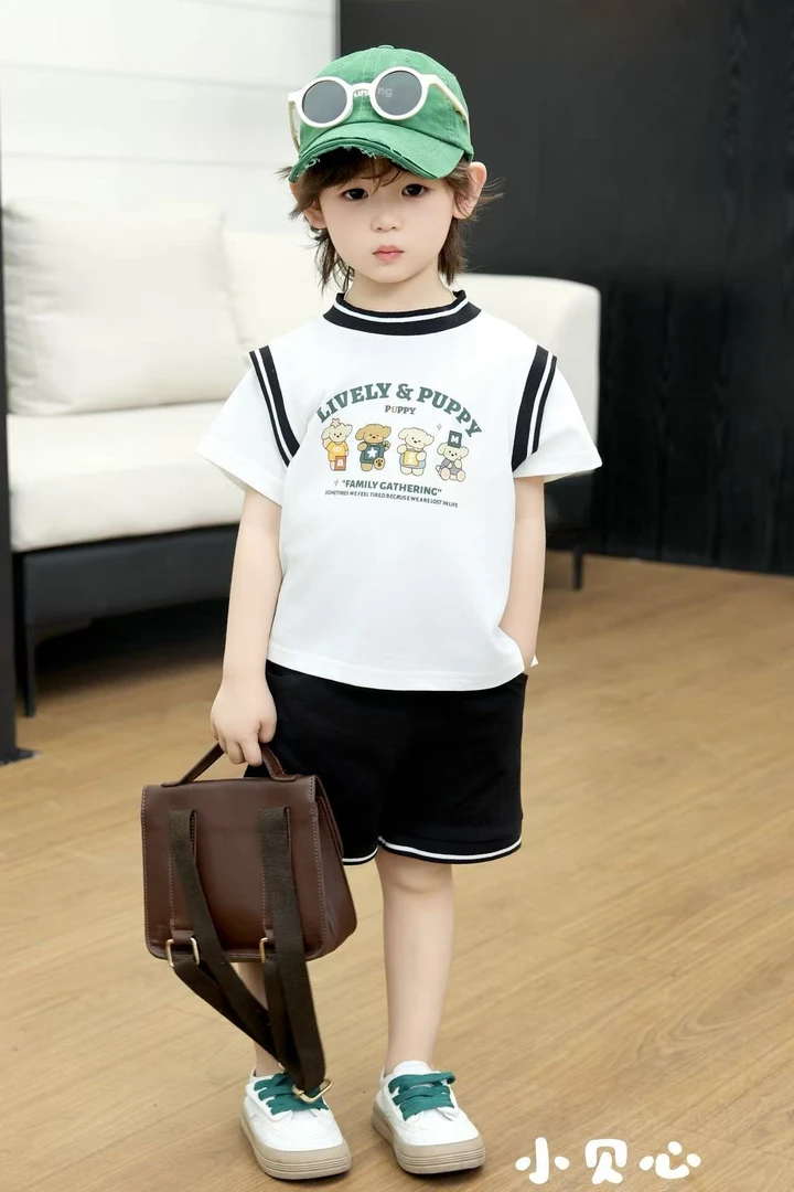 小贝心夏季时尚圆领套装