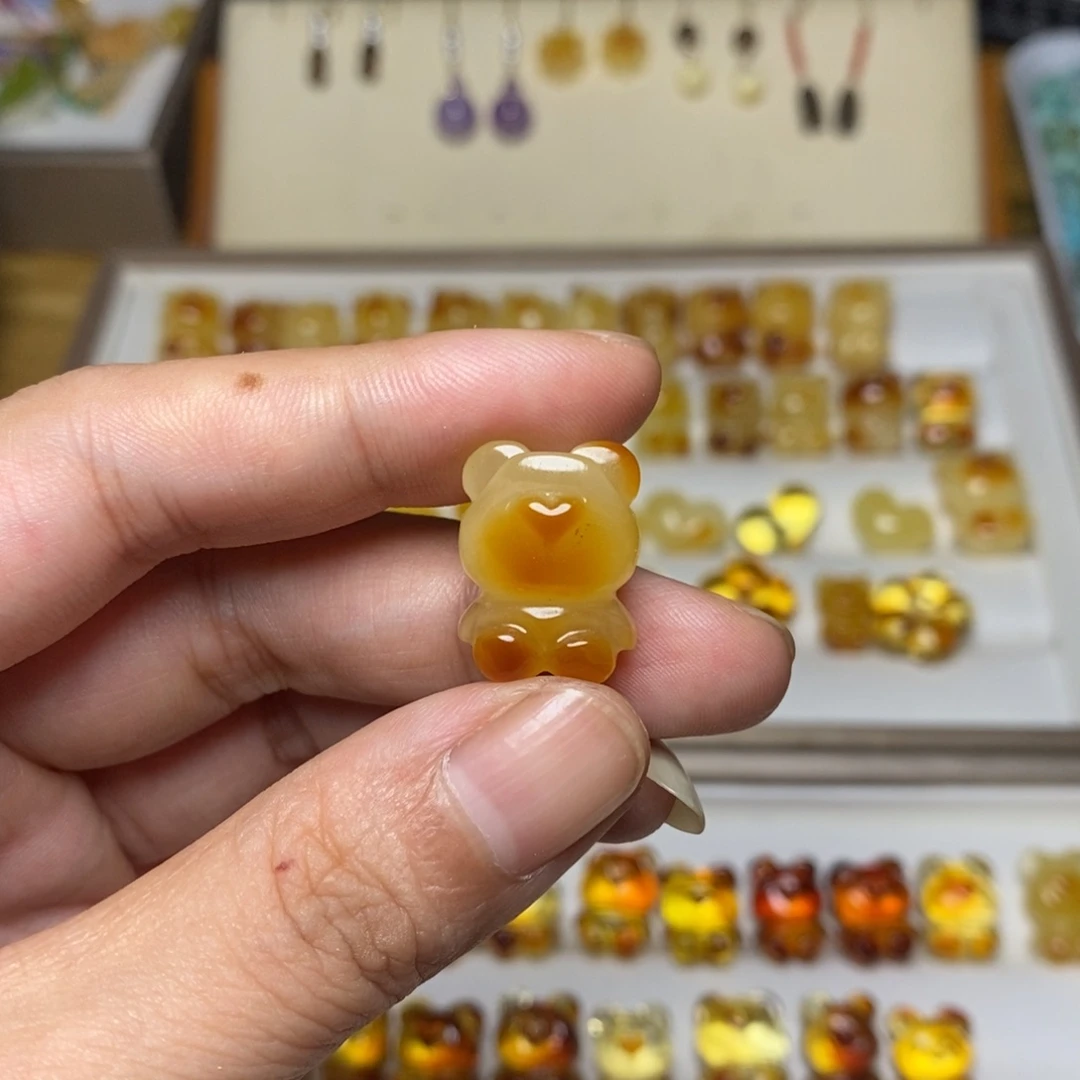 飘***雪裸石蜜蜡未镶嵌蜜蜡小熊