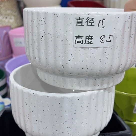 多肉绿植陶瓷花盆9.9包邮，有孔
