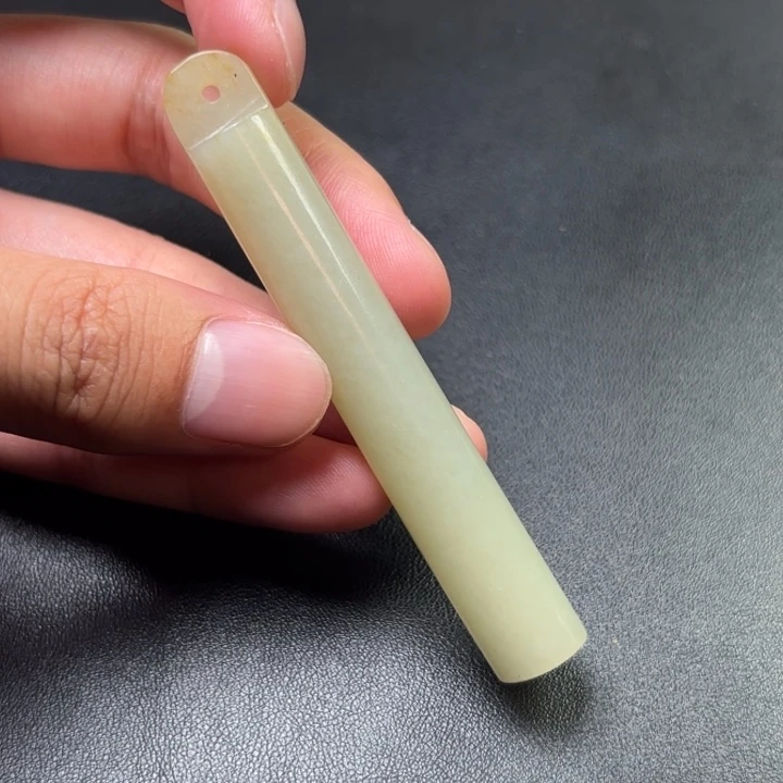 勤***8和田玉未镶嵌挂件