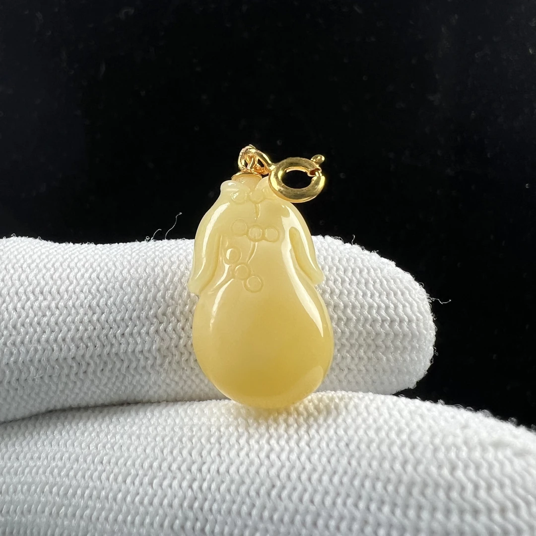 Y4132天然原矿蜜蜡 妖花旗袍 13*22mm抖音基地质检发货