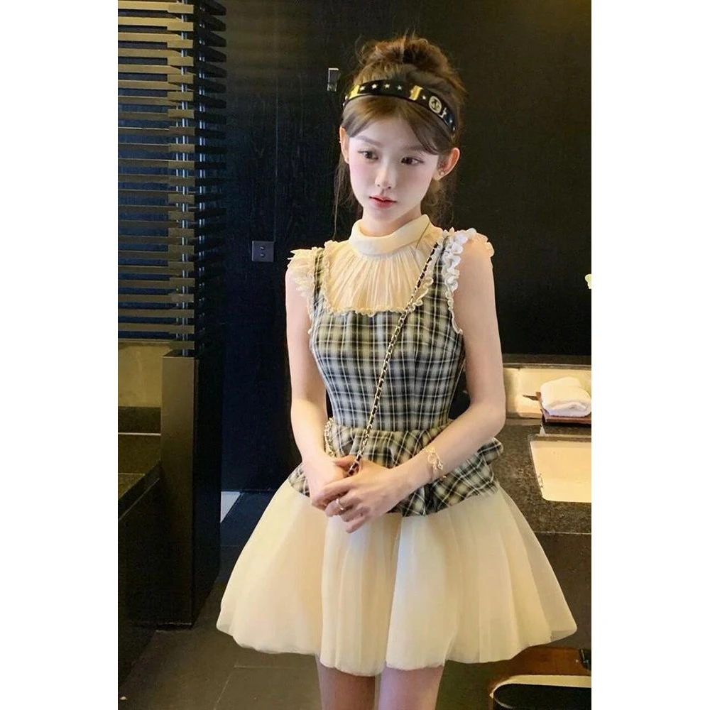 法式甜美芭蕾少女感复古格纹蕾丝拼接小众设计感收腰显瘦连衣裙