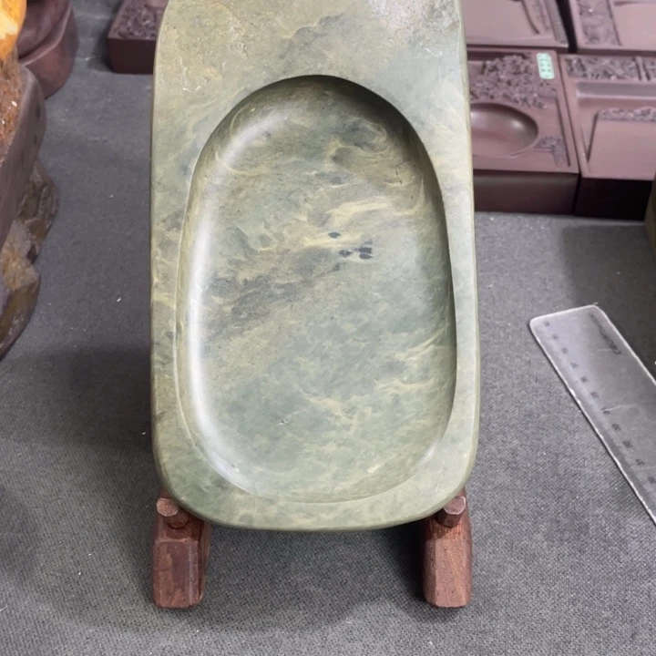 广东肇庆原石端砚