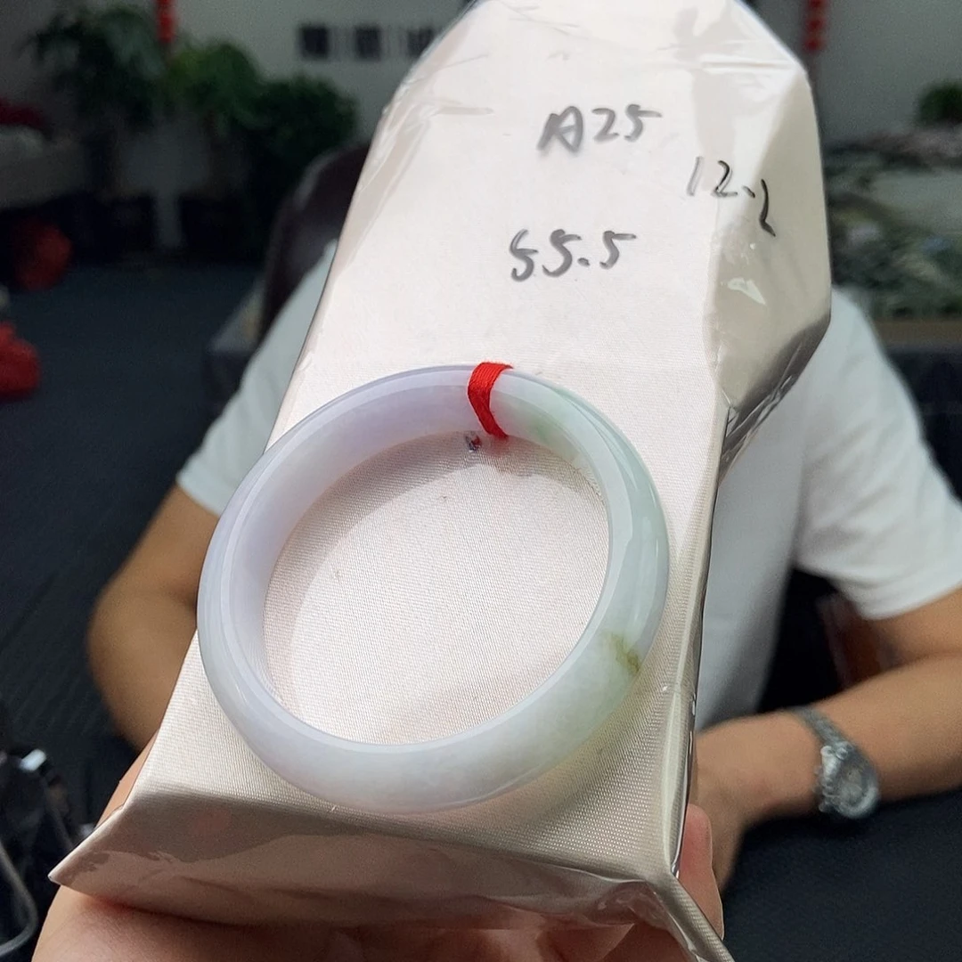 翡翠手镯未镶嵌拍一发一