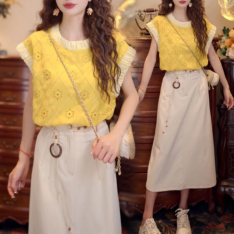 时尚洋气复古港风圆领镂空衬衫女2026夏季新款设计感小众百搭上衣