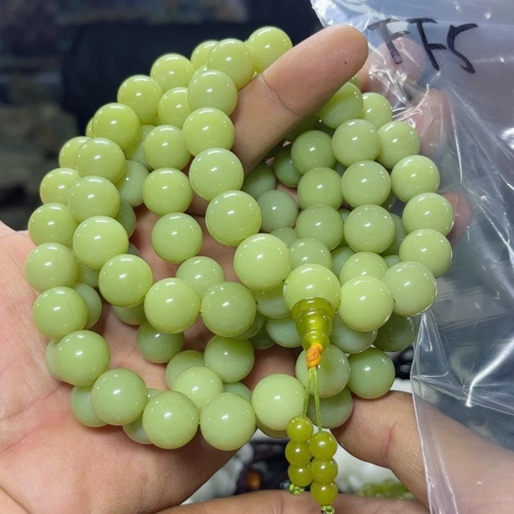 蛇纹石玉项链未镶嵌E****颉