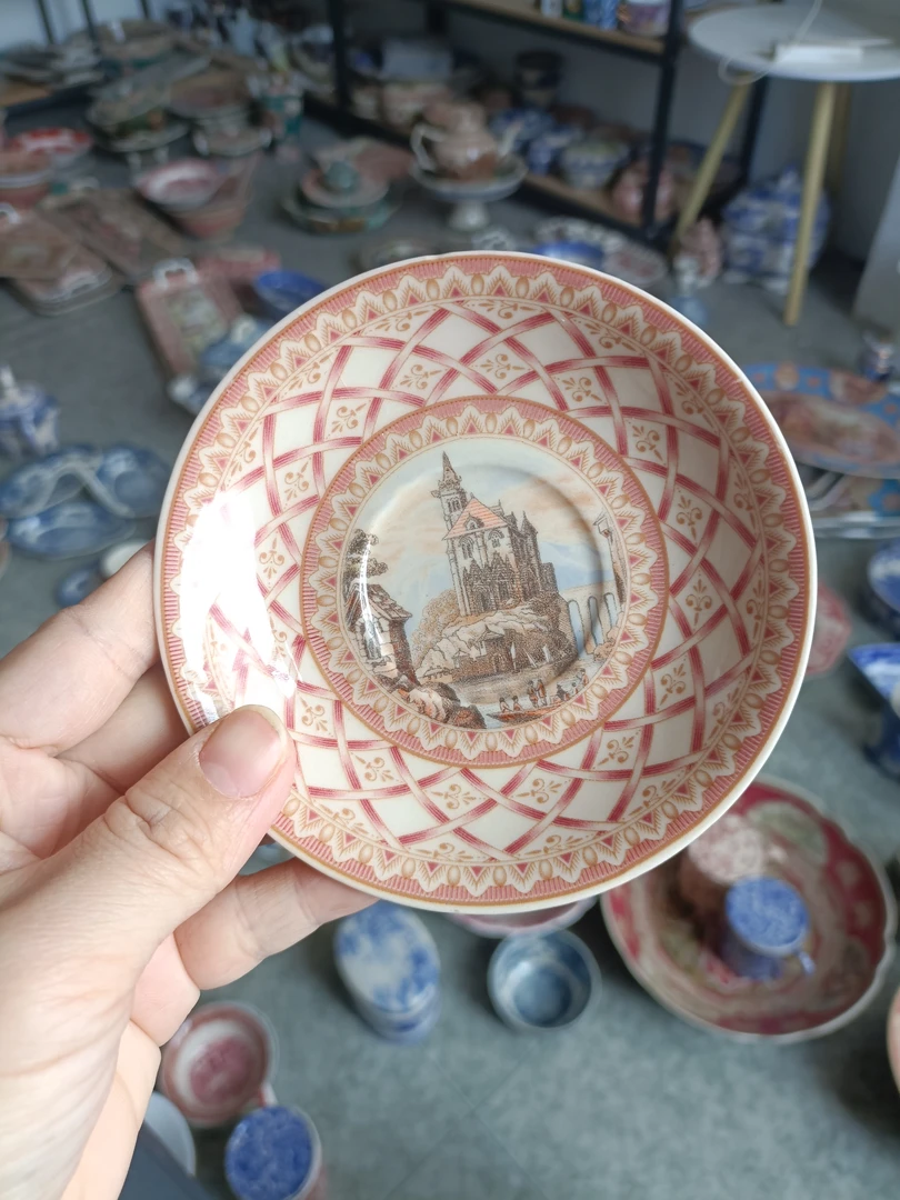 雅顿黑瓷红色城堡小碟微瑕