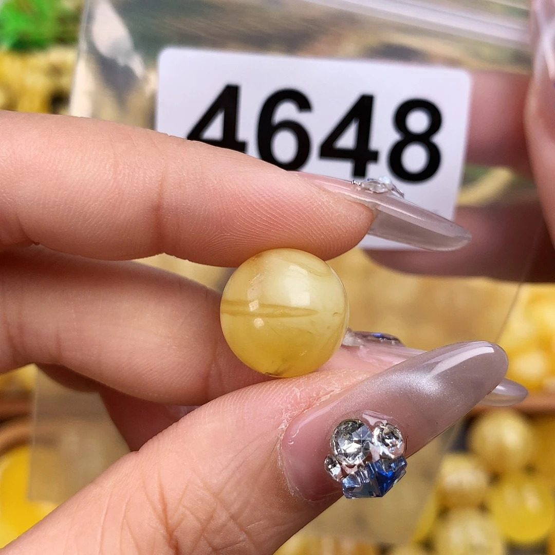 未镶嵌琥珀珠宝奇石14.6