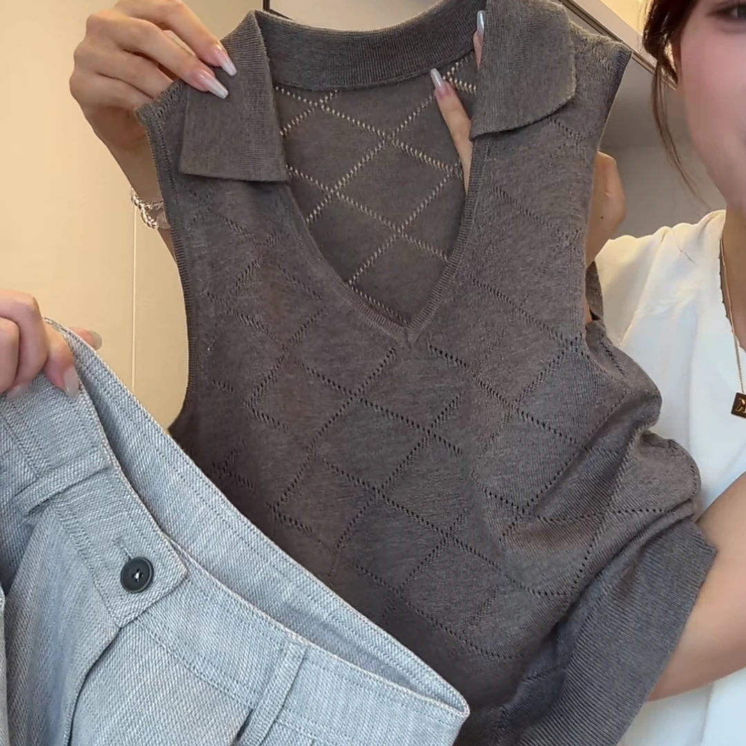 设计感镂空复古翻领无袖针织背心女2025夏季新款简约小香风上衣