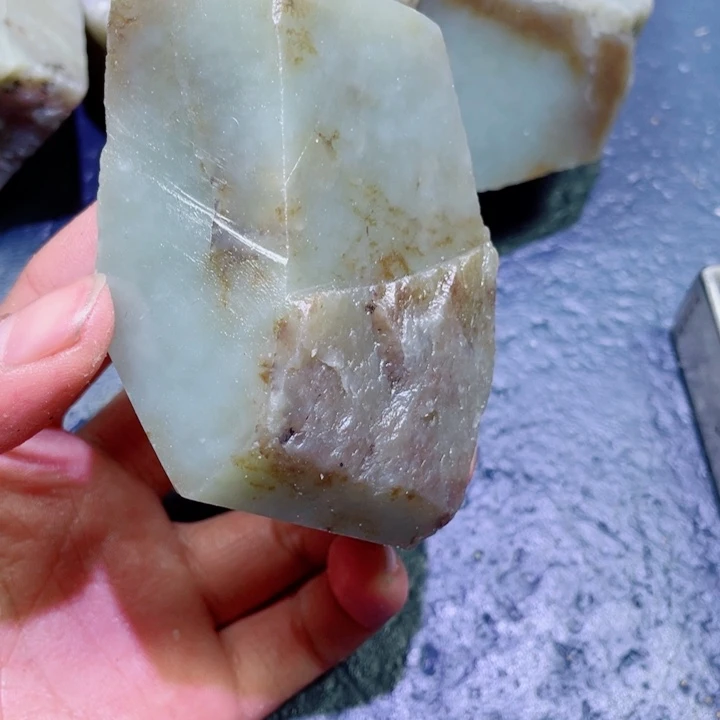 和田玉未镶嵌珠宝半成品