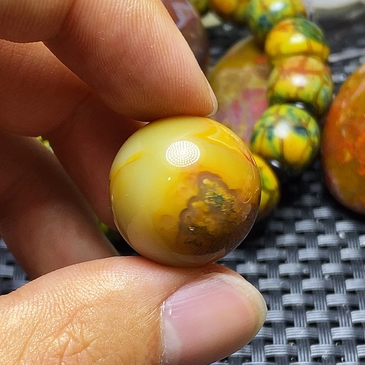 悟***悟玛瑙/玉髓未镶嵌颈饰