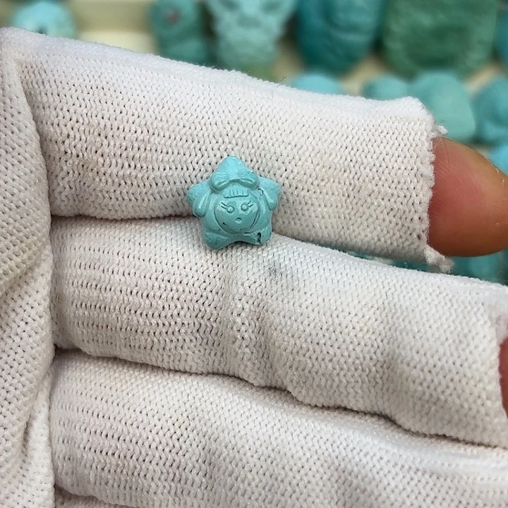 绿松石未镶嵌挂件