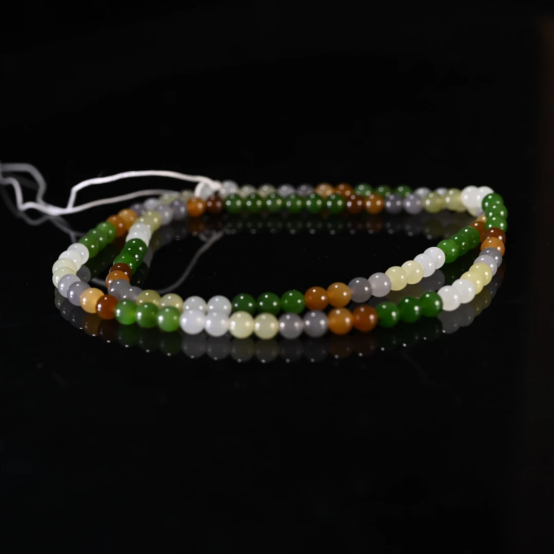 Lot8812 25YU103054和田玉多宝珠链/匡时