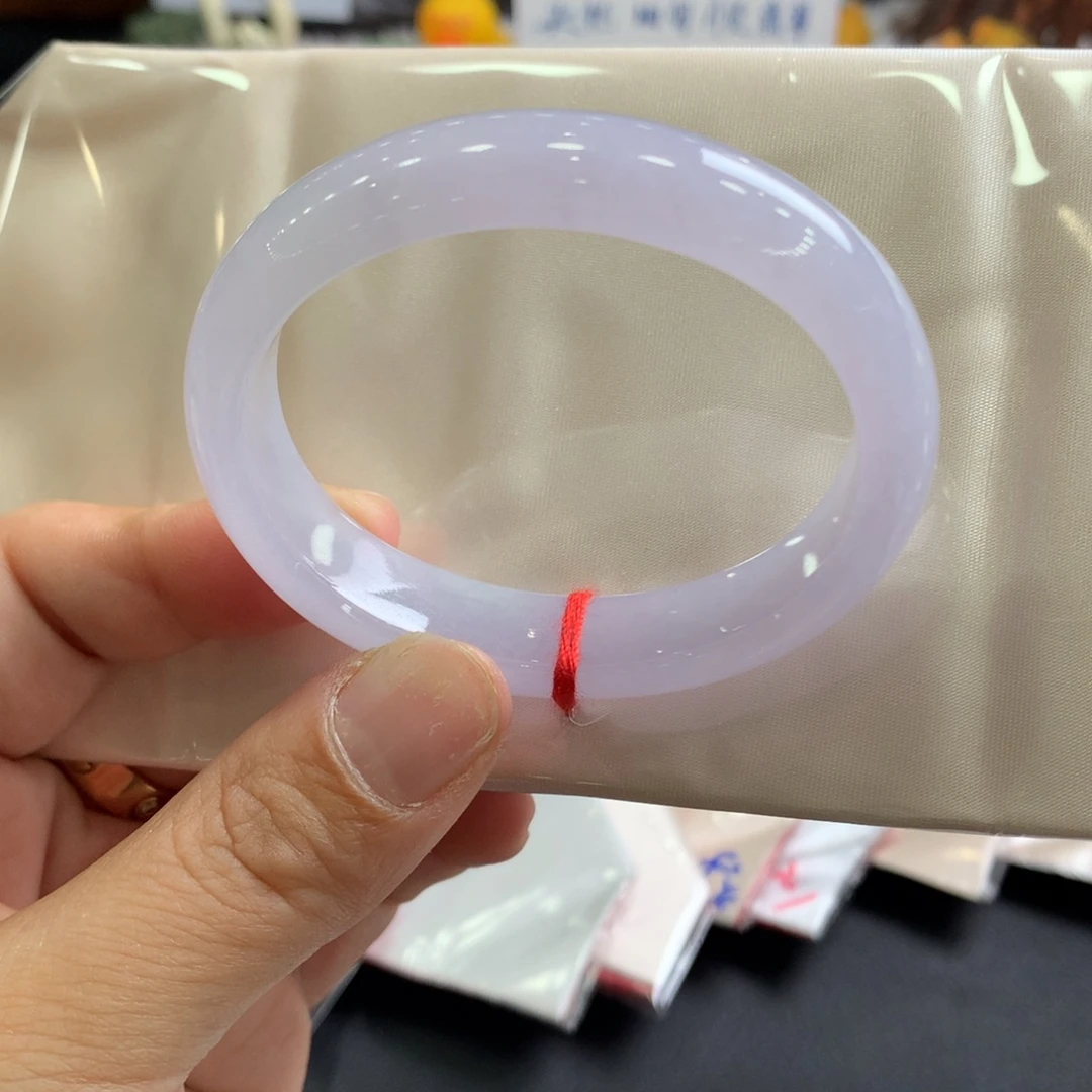 翡翠未镶嵌手镯52.8贵妃（有纹裂）