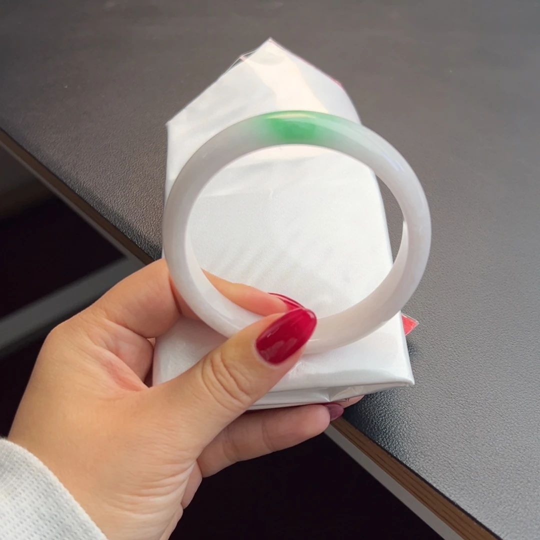 翡翠未镶嵌手镯61