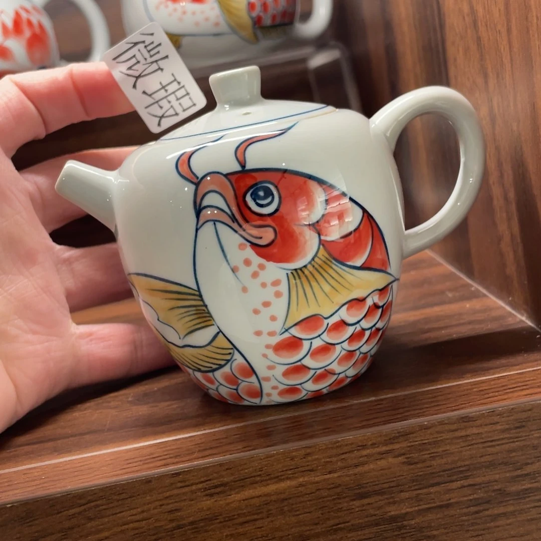 釉下手绘茶具微瑕