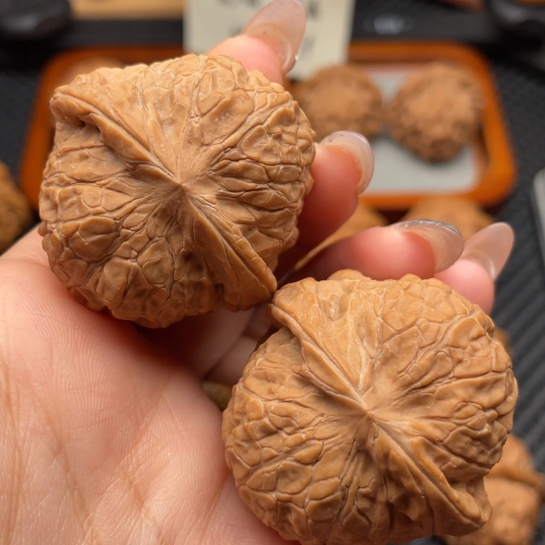 吊坠文玩核桃福利品