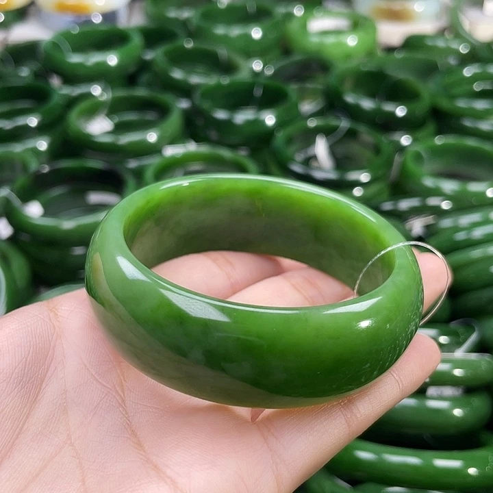 未镶嵌手镯和田玉（碧玉）