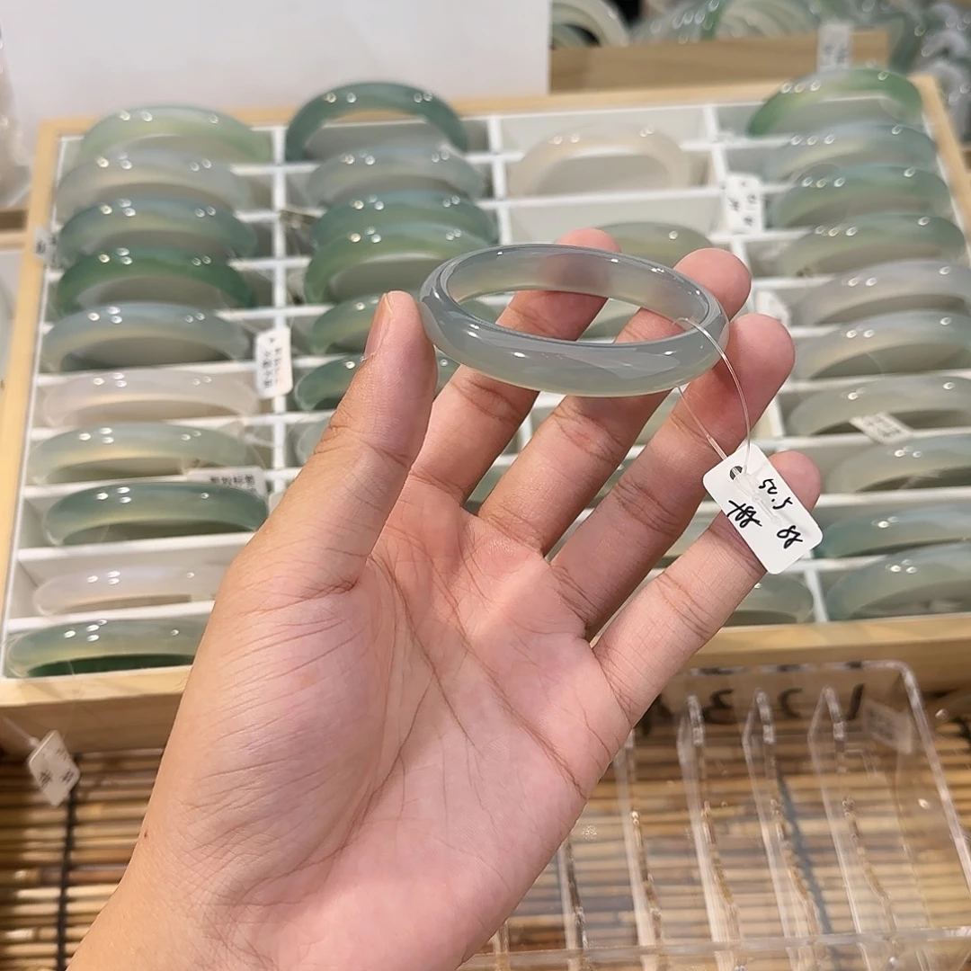 手镯玛瑙/玉髓未镶嵌圈口50.5