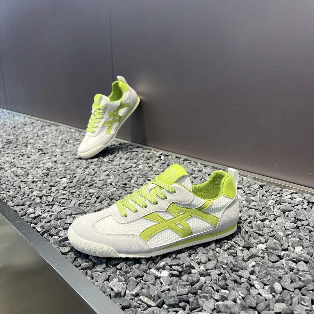 2025夏季单网透气超轻软底时尚低帮男士阿甘休闲板鞋