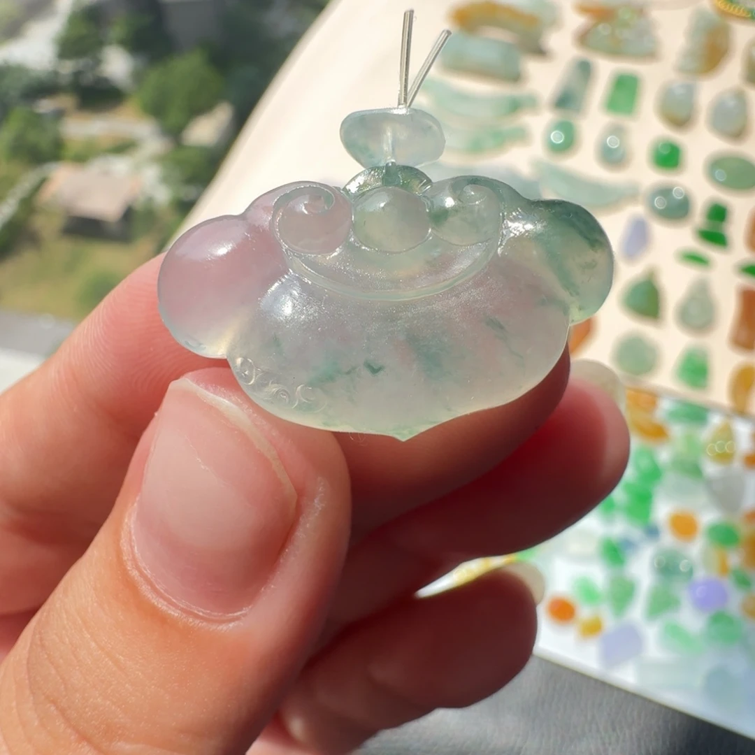 未镶嵌定制翡翠正冰飘花如意锁