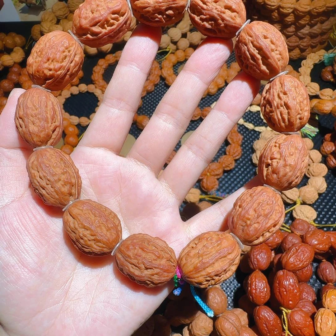 文玩核桃吊坠蜜纹大枣手持