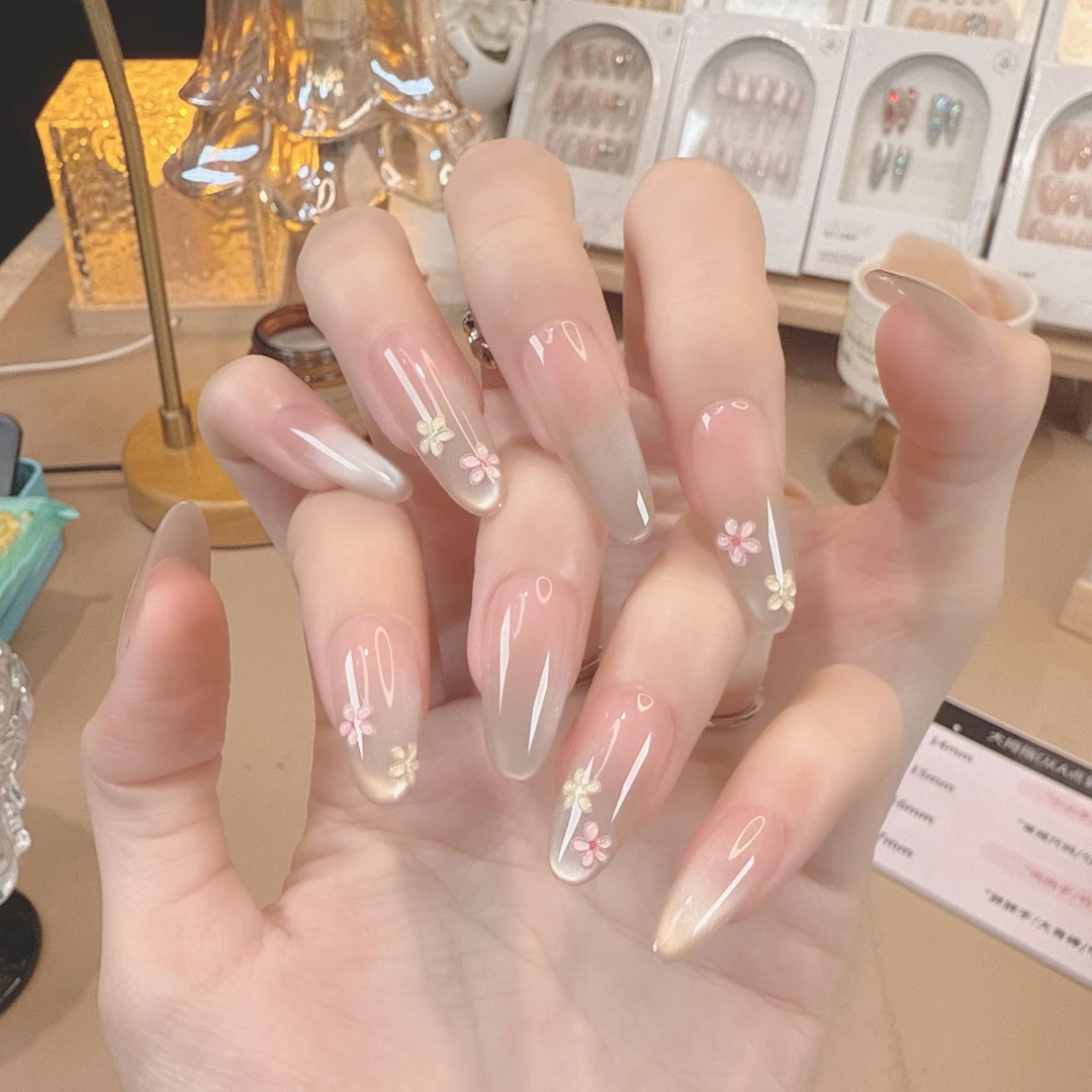 GIRLPLUS『春季小花』极光猫眼裸色纯手工穿戴甲新款高级感美甲
