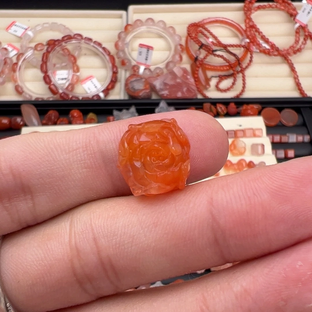 未镶嵌川料南红玛瑙牡丹花