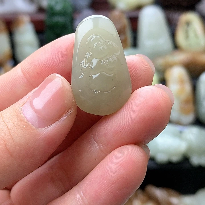 和田玉颈饰未镶嵌