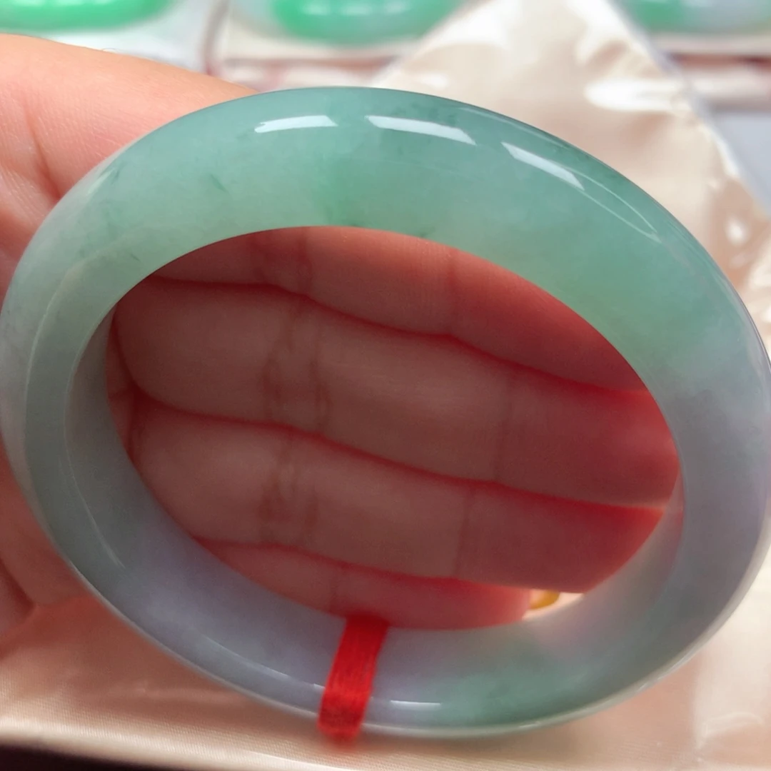 翡翠未镶嵌手镯40冰胶绿飘花