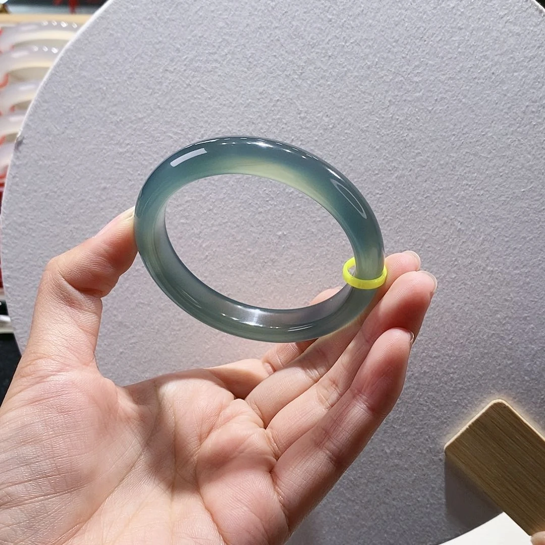 玛瑙/玉髓手镯未镶嵌56.7