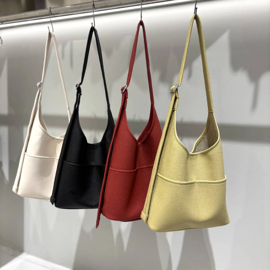 （极简风）两个兜的质感托特包