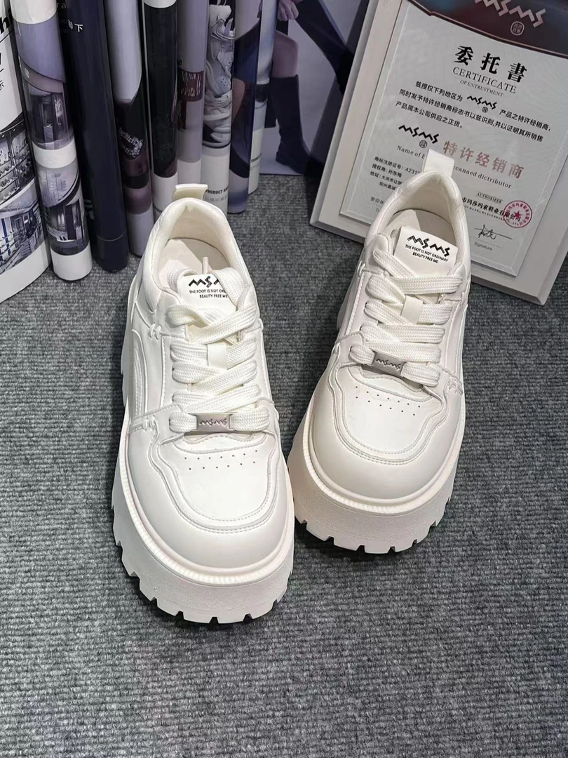 208-1808玛莎玛索2025早春新款时尚洋气休闲板鞋圆头厚底纯皮增高