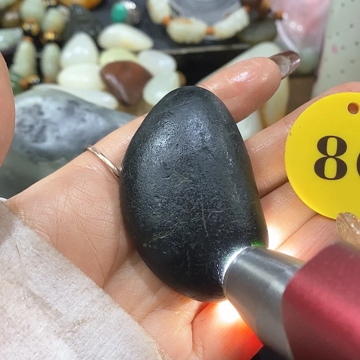 未镶嵌和田玉（糖玉）挂件