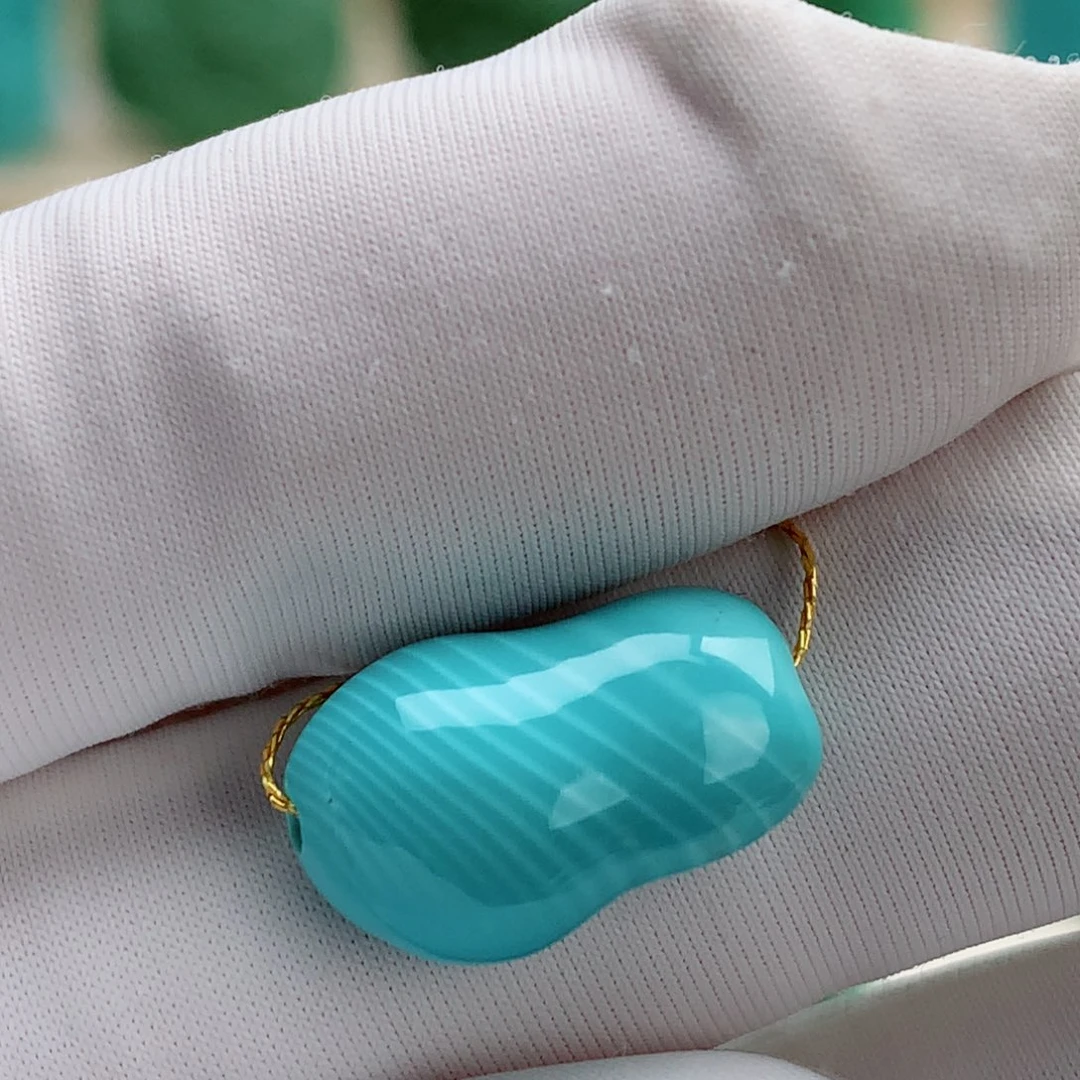 绿松石未镶嵌挂件