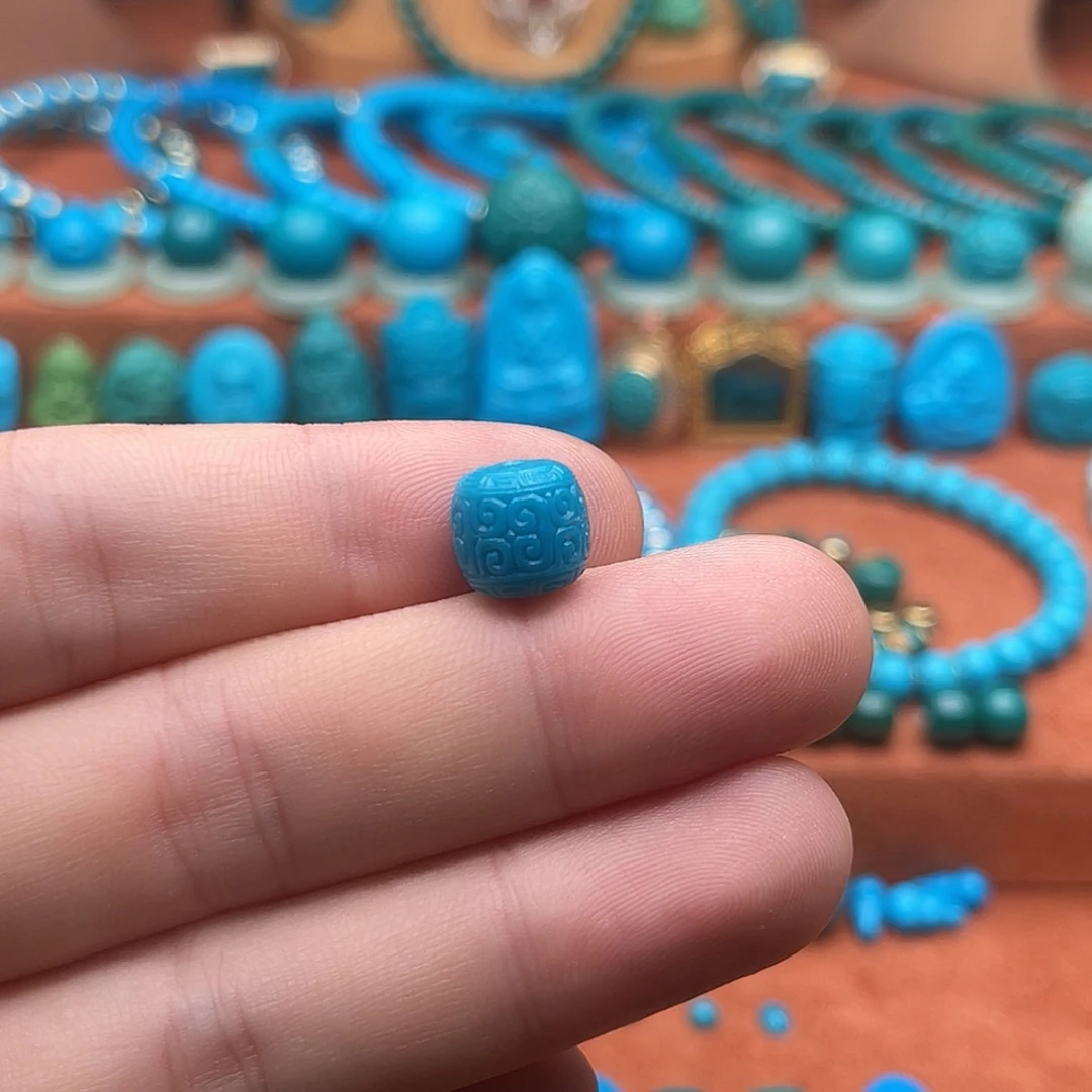 未镶嵌绿松石珠宝奇石