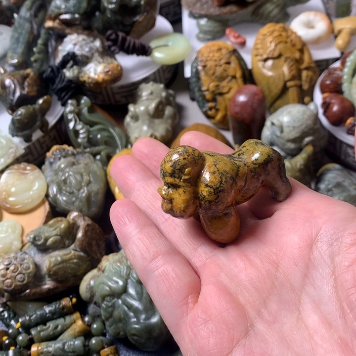 岫岩河磨玉（透闪石质玉）手链未镶嵌