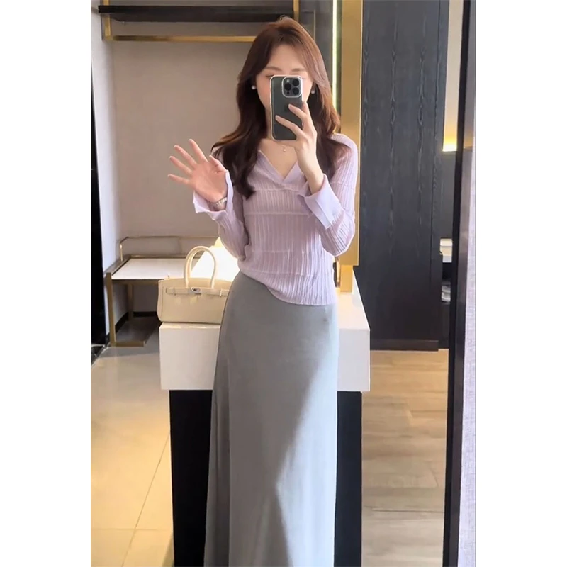 早秋新款气质时尚通勤减龄套装显瘦翻领长袖针织衫半身裙子两件套