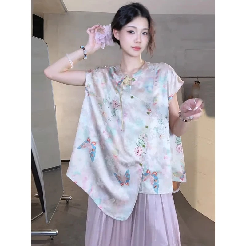 2025年夏季新款V领纽扣圆点蕾丝复古显瘦连衣裙高级感气质休闲女