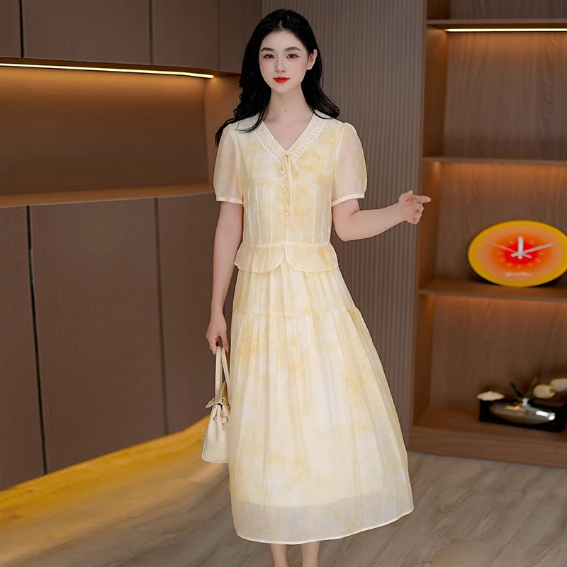 气质连衣裙假两件减龄新款拼接拼色裙子显瘦洋气中长款裙