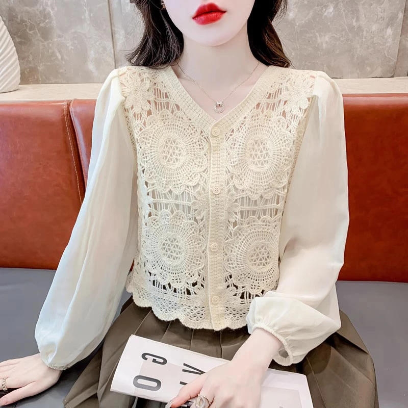 V镂空领新款女装雪纺长袖巴酷拼接2025春季法式钩花森针织衫上衣
