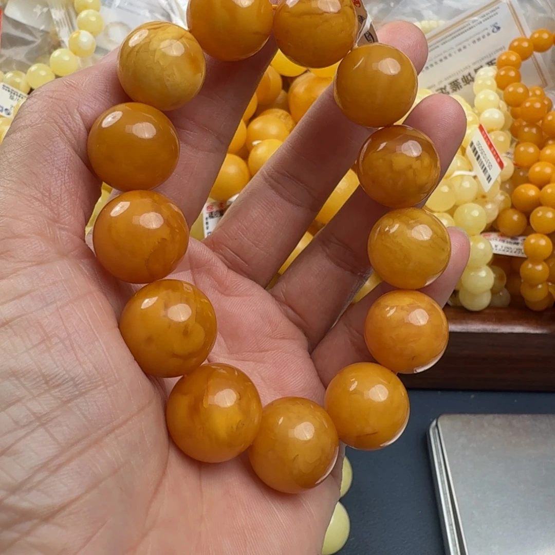 未镶嵌琥珀珠宝奇石