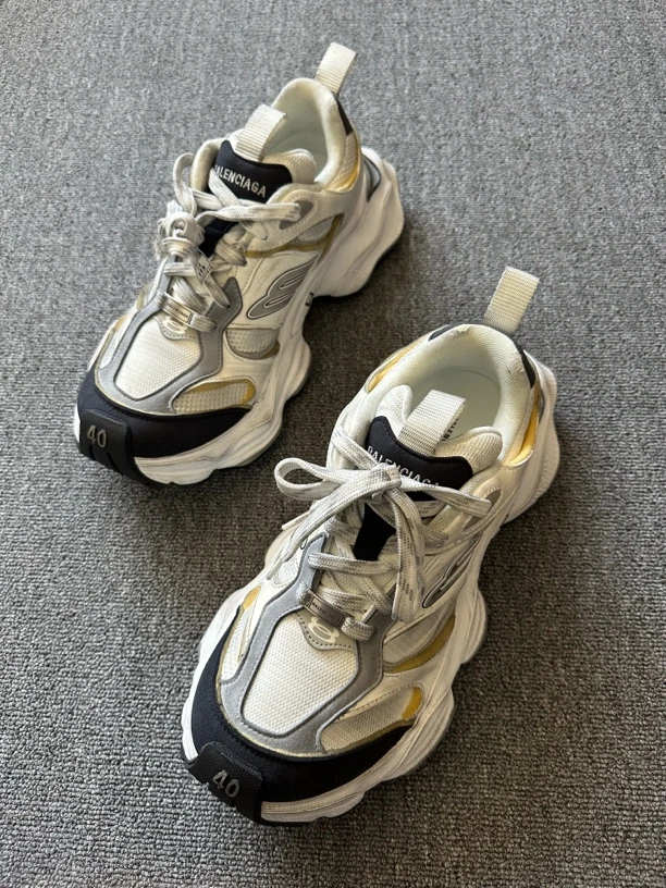 全新未使用 Balenciaga/巴黎世家 40码 cargo老爹鞋 灰白