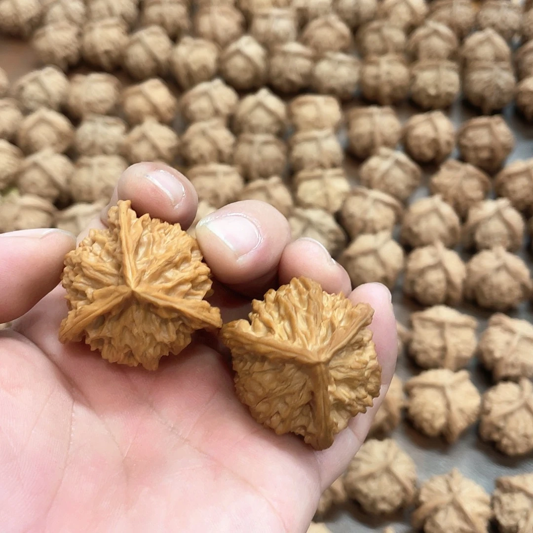 奥***兽吊坠文玩核桃文玩核桃一物一图